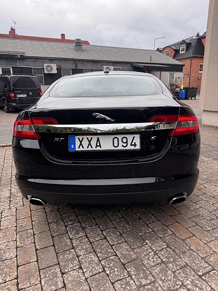 Jaguar XF 6 of 20