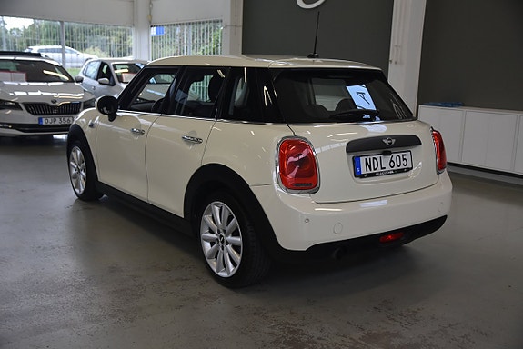 MINI One 4 of 16