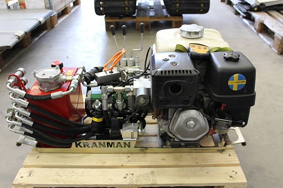 Kranman ATV Griplastarvagn T1750 4WD med 30-60 kran 9 of 10