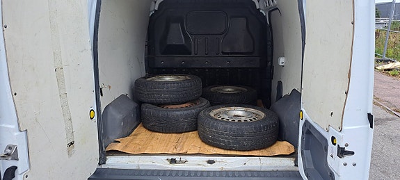 Ford Transit Connect 6 of 17