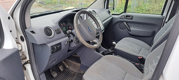 Ford Transit Connect 9 of 17