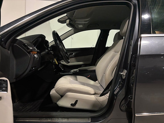 Mercedes-Benz E250 22 of 30