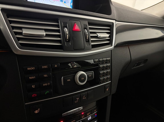 Mercedes-Benz E250 30 of 30