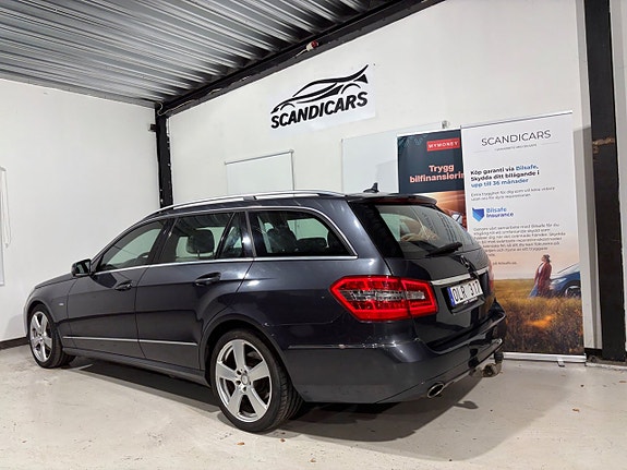 Mercedes-Benz E250 9 of 30