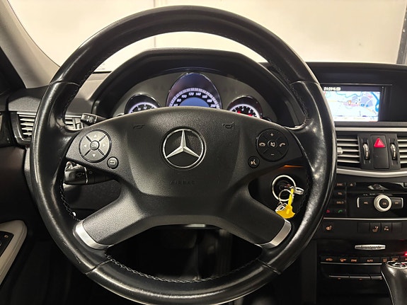 Mercedes-Benz E250 21 of 30