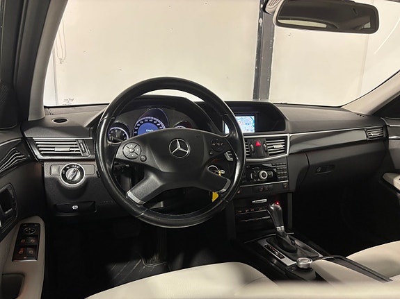 Mercedes-Benz E250 20 of 30