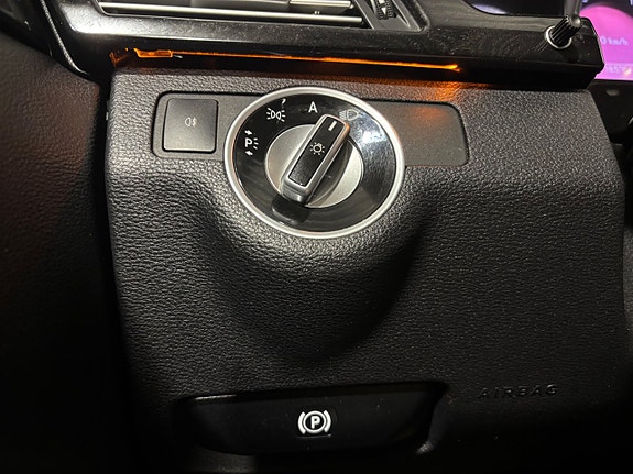 Mercedes-Benz E250 26 of 30
