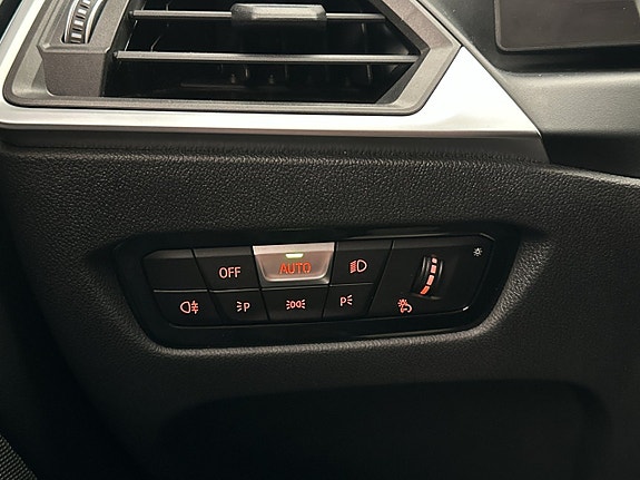 BMW i4 29 of 30
