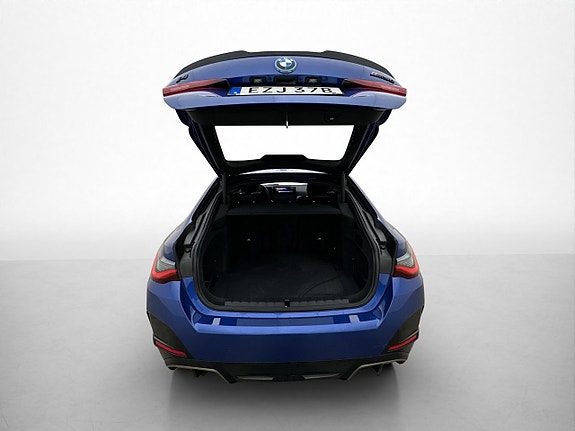 BMW i4 9 of 30