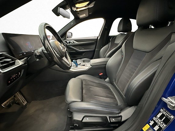 BMW i4 12 of 30