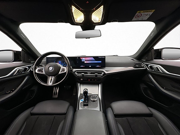 BMW i4 13 of 30