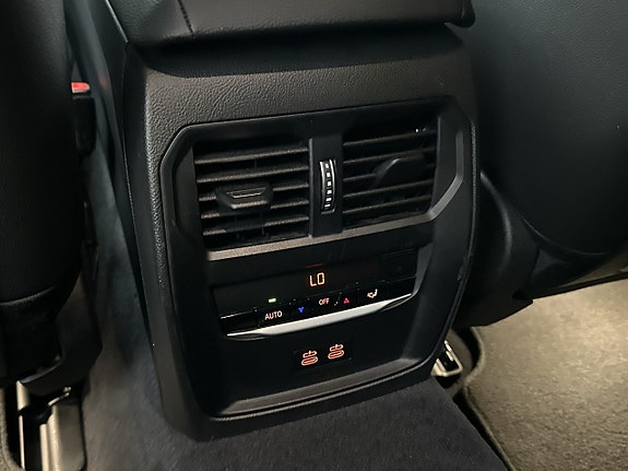 BMW i4 26 of 30