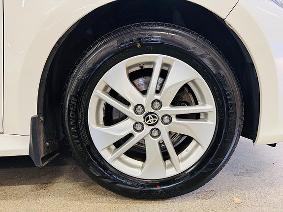 Toyota Yaris 11 of 24