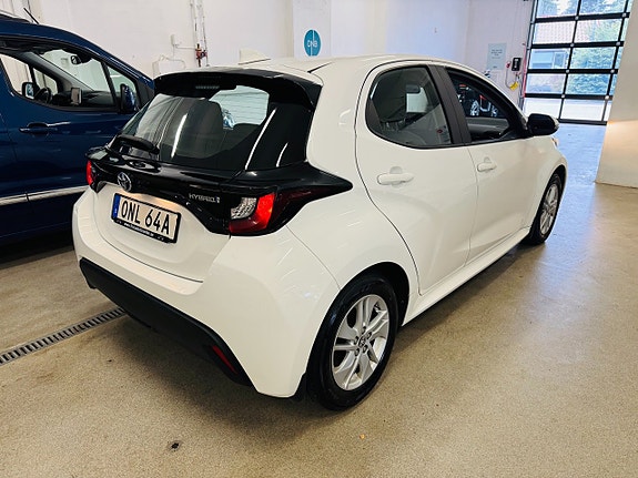 Toyota Yaris 15 of 24