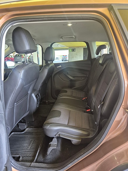 Ford Kuga 7 of 13