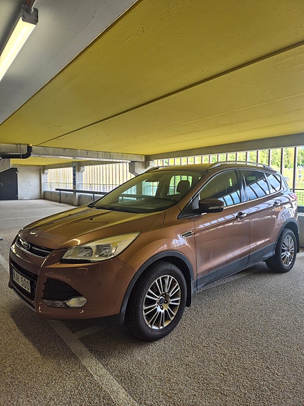 Ford Kuga 2 of 13