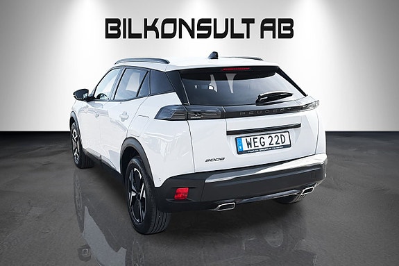 Peugeot 2008 4 of 8