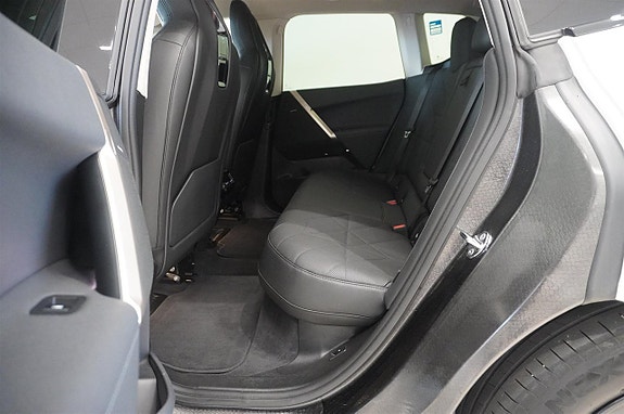 BMW iX 5 of 13