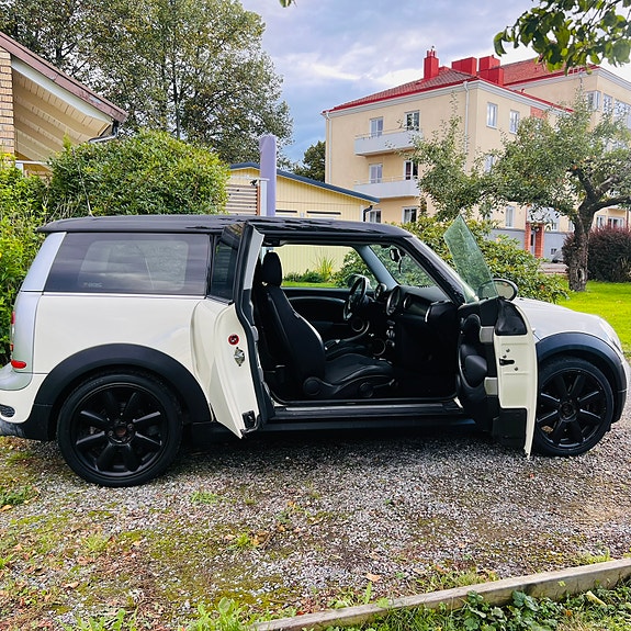 MINI Cooper S 6 of 13
