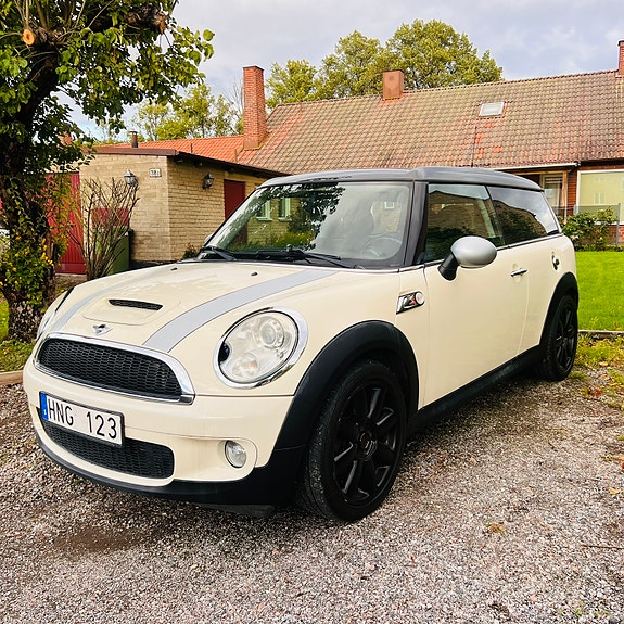 MINI Cooper S 2 of 13