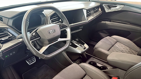 Audi Q4 e-tron 7 of 19
