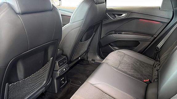 Audi Q4 e-tron 11 of 19