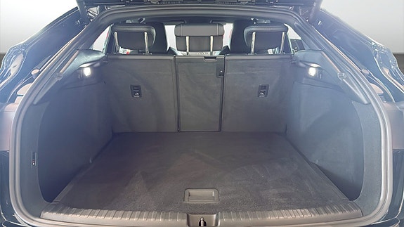 Audi Q4 e-tron 12 of 19