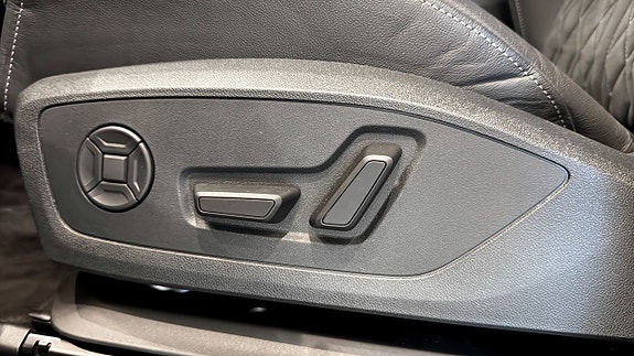 Audi Q4 e-tron 15 of 19