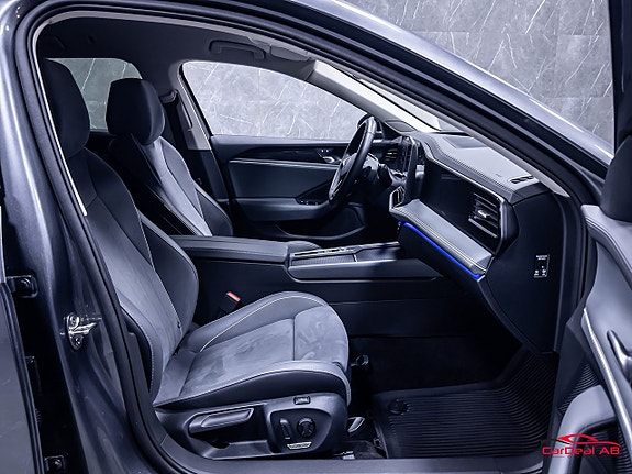 Volkswagen Passat 15 of 30