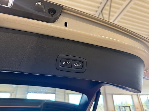 Volvo XC40 25 of 28