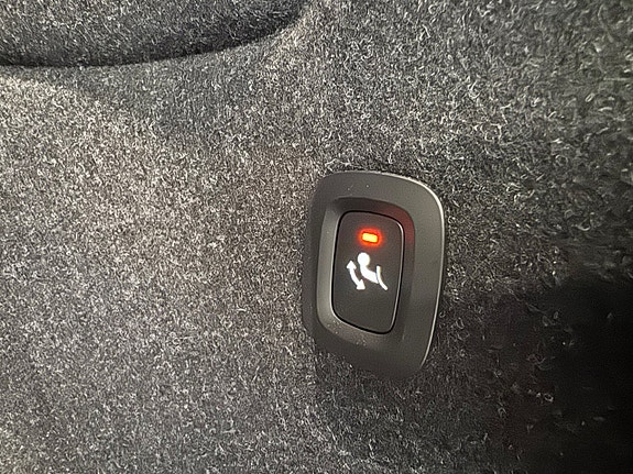Volvo XC40 23 of 28