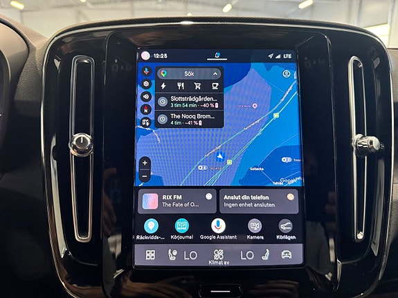 Volvo XC40 15 of 28