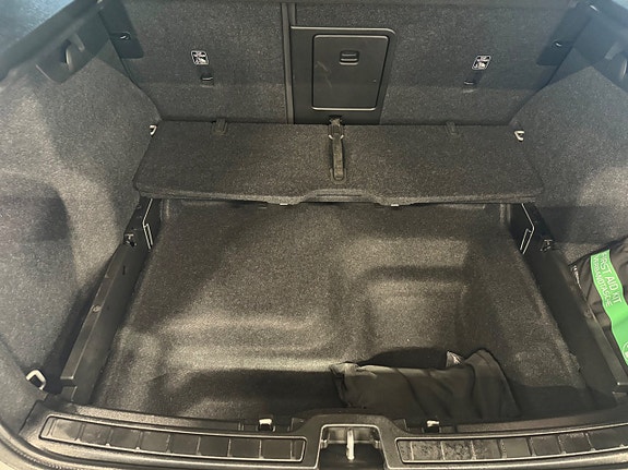 Volvo XC40 24 of 28