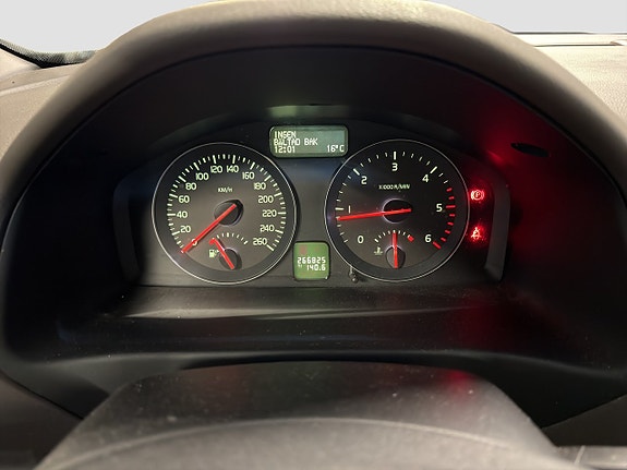 Volvo V50 12 of 17