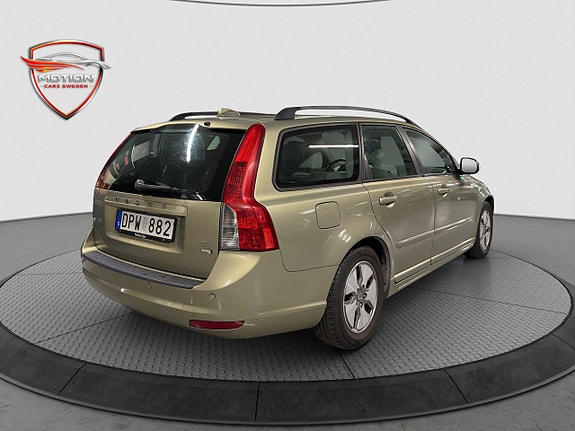 Volvo V50 5 of 17