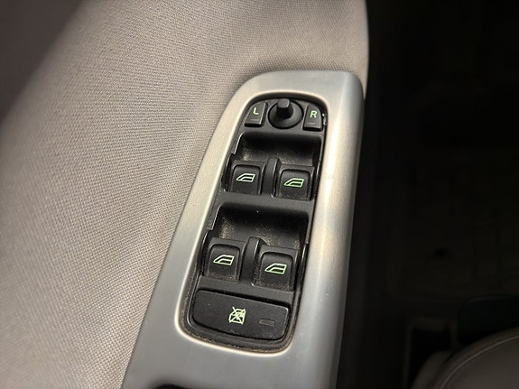 Volvo V50 10 of 17