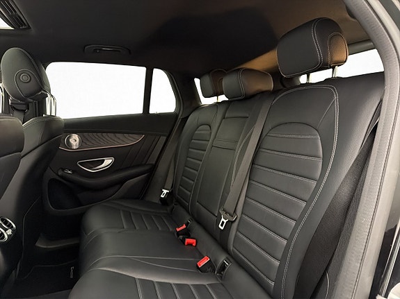 Mercedes-Benz EQC400 28 of 30