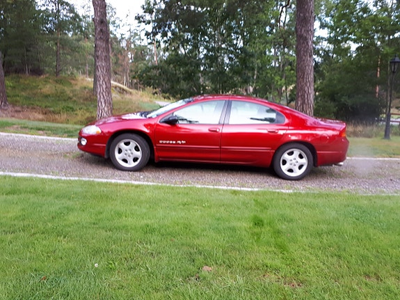 Dodge Intrepid 3 of 4