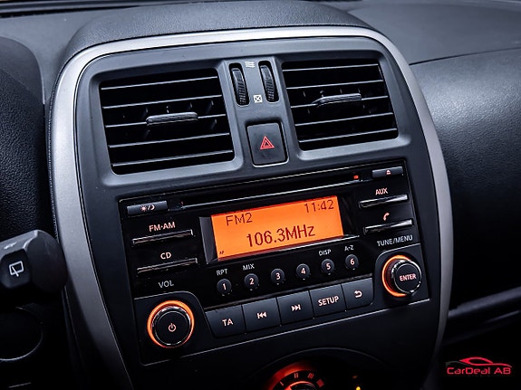 Nissan Micra 23 of 27