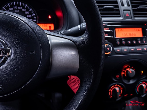 Nissan Micra 20 of 27