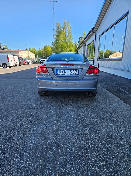 Volvo C70 5 of 7