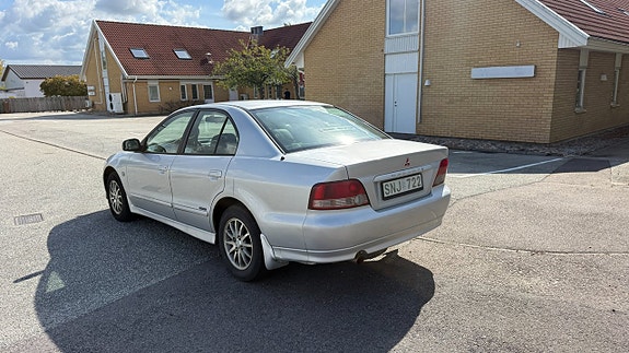 Mitsubishi Galant 6 of 11