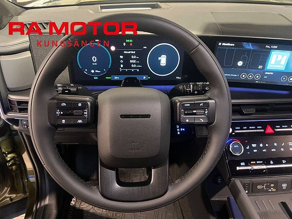Hyundai Santa Fe 13 of 18