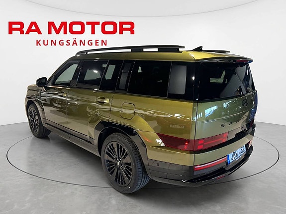 Hyundai Santa Fe 4 of 18