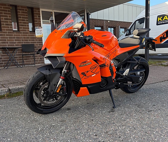 KTM 990 RC R 2026 DEMO 6 of 6