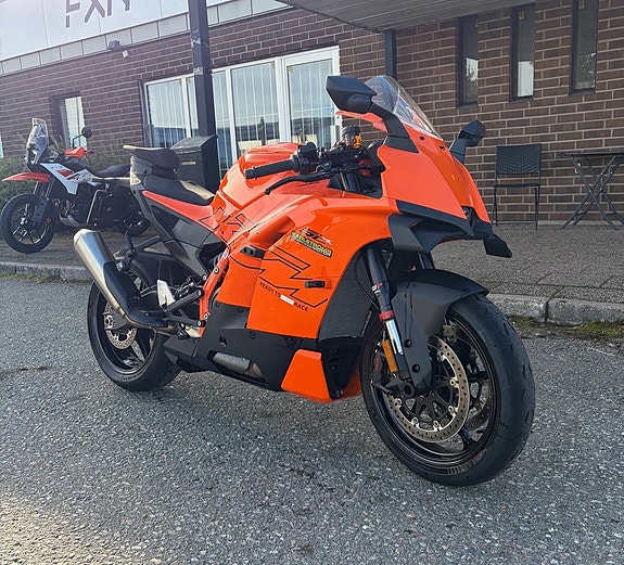 KTM 990 RC R 2026 DEMO 4 of 6