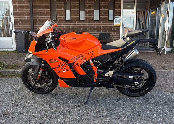 KTM 990 RC R 2026 DEMO 5 of 6