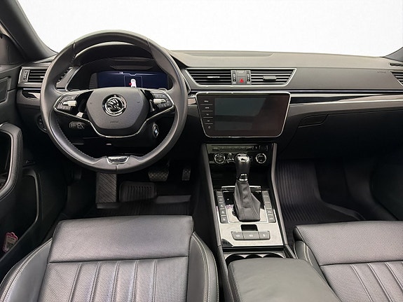 Skoda Superb 13 of 30
