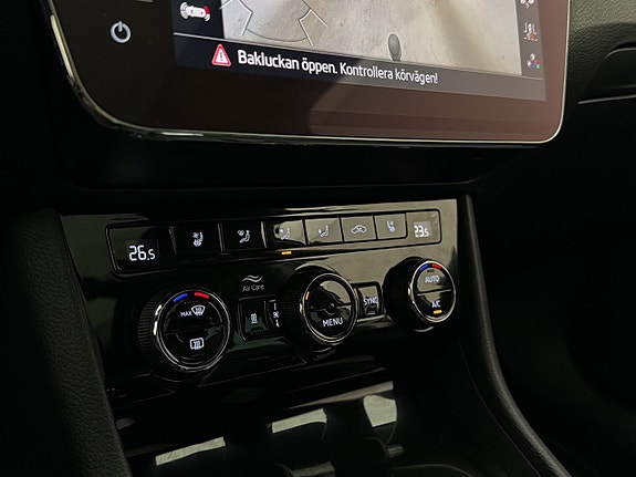 Skoda Superb 28 of 30