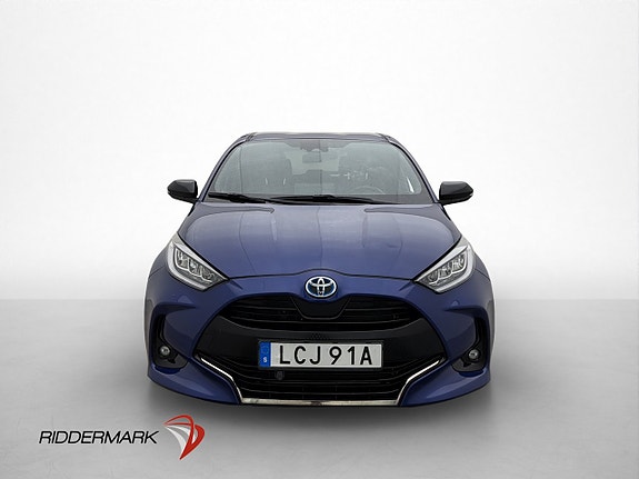 Toyota Yaris 2 of 30